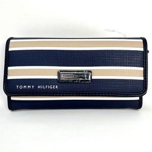 ⛔️ SOLD! ⛔️ Tommy Hilfiger Wallet Trifold Clutch Long Organizer Stripe Navy Blue